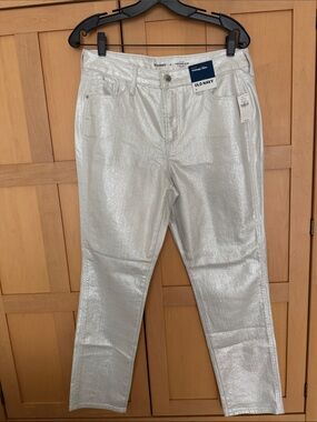 🆕NWT OLD NAVY Slim White Jeans Vintage Slim high rise in sparkly white material